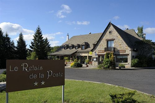 Hotel Logis Le Relais De La Poste Neuvéglise Exterior foto