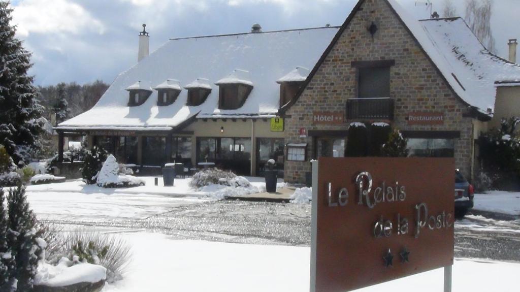 Hotel Logis Le Relais De La Poste Neuvéglise Exterior foto